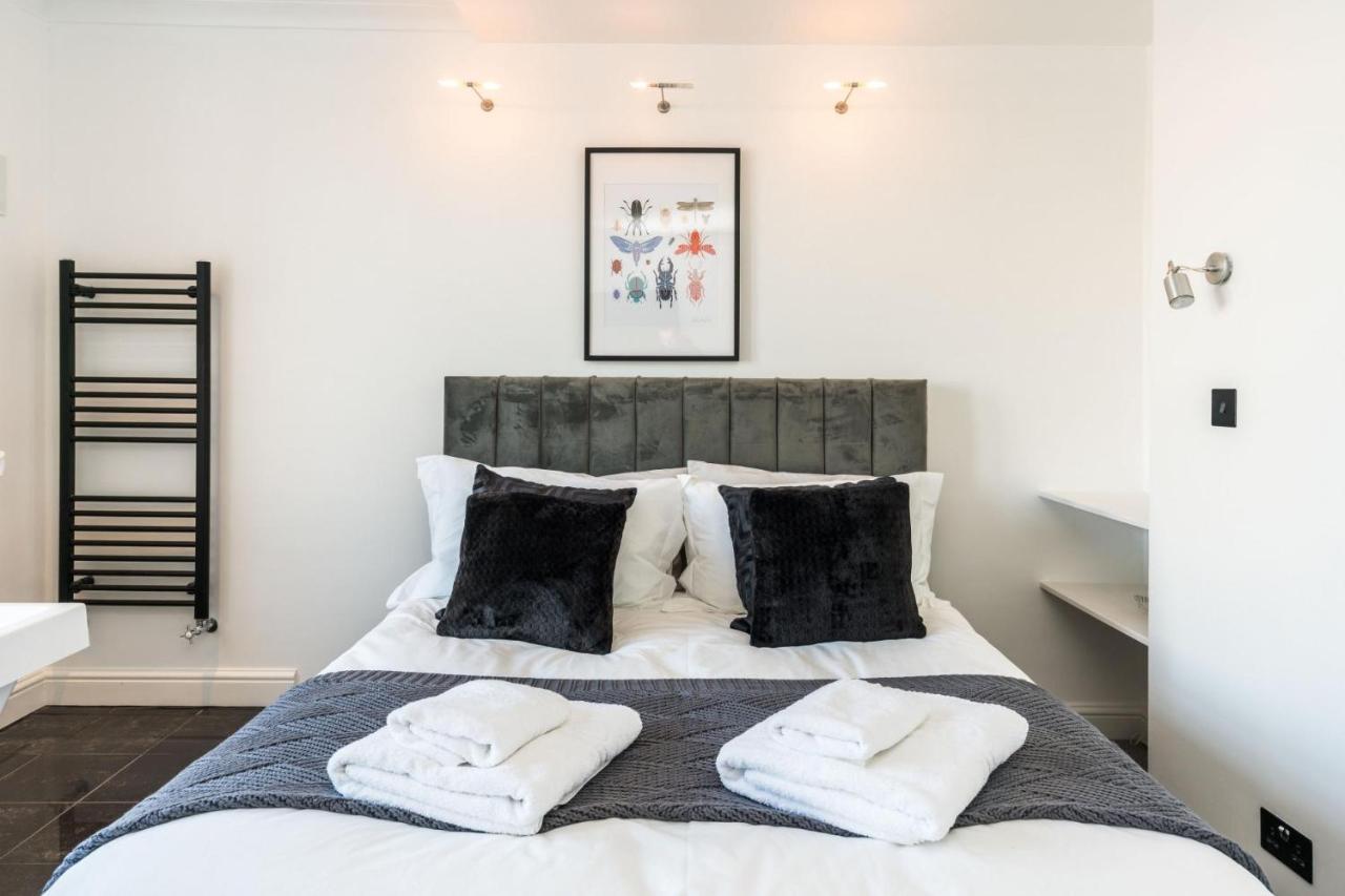 Stunning 3bd Riverside Flat Communal Roof Terrace Appartement Londen