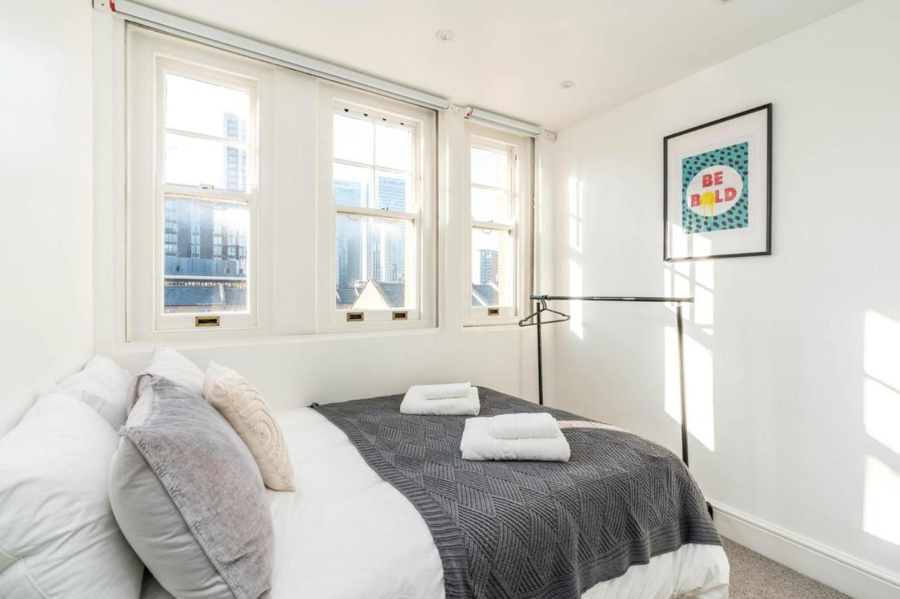 Stunning 3bd Riverside Flat Communal Roof Terrace Londen