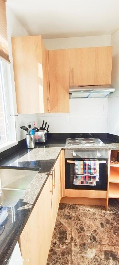 Acacia Flat 189 In Wembley * London