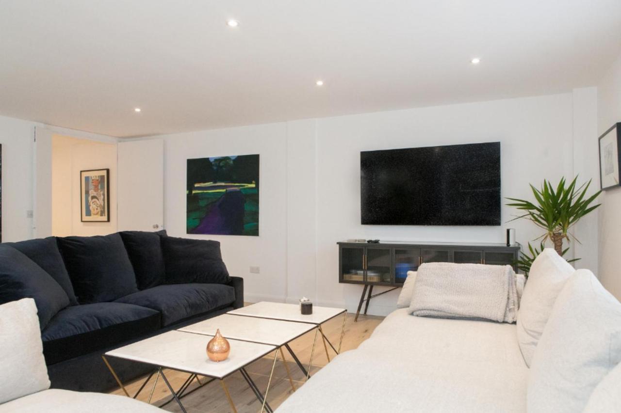 Shoreditch - Immaculate 2 Bedrooms Flat For 6 *