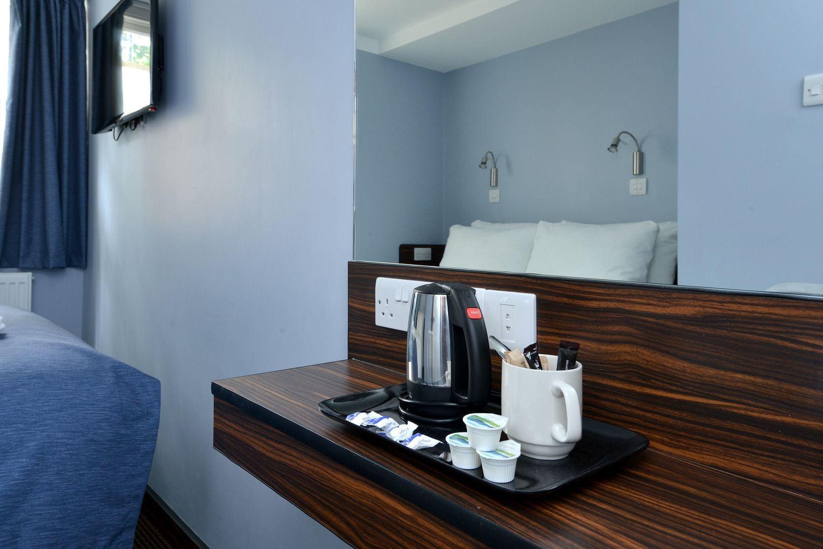 Angus Hotel 2*