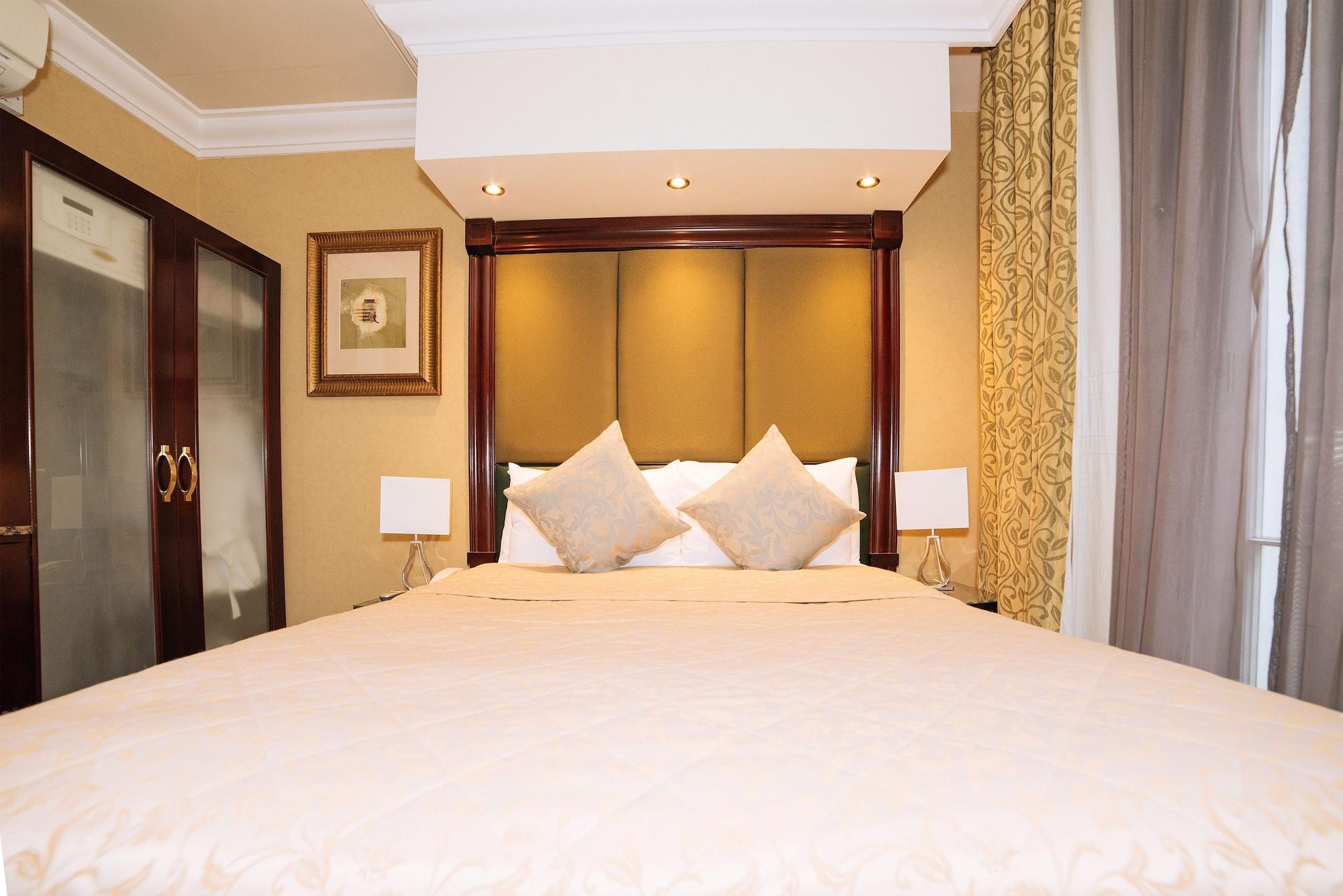 The Premier Notting Hill 4*