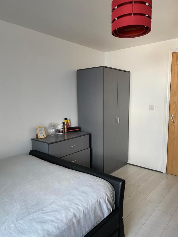 Habitación en casa particular Private - Shared Near The City Londres