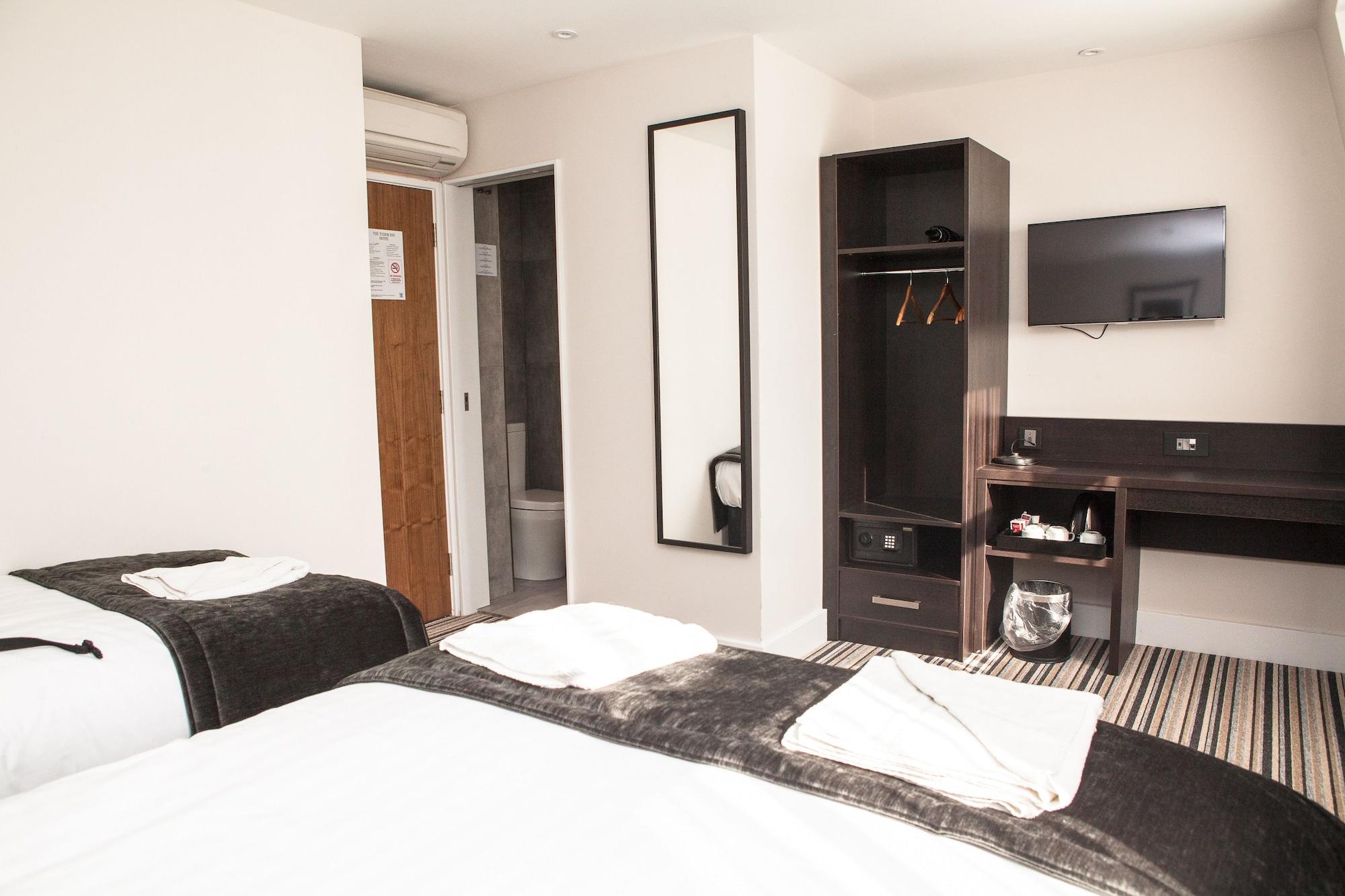 The Tudor Hotel 3*