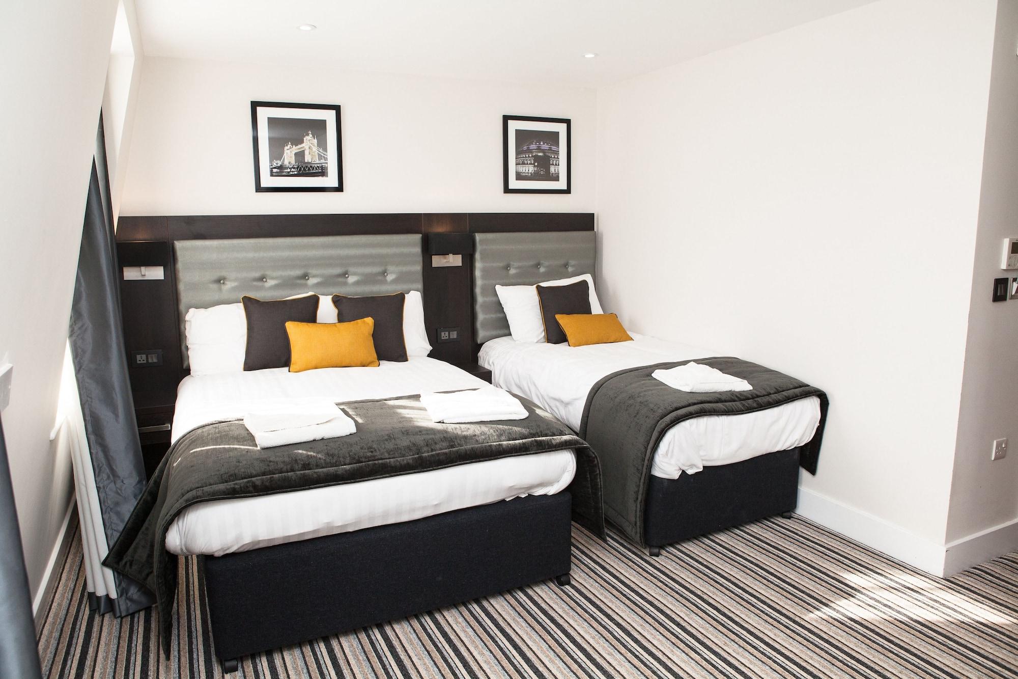 The Tudor 3*