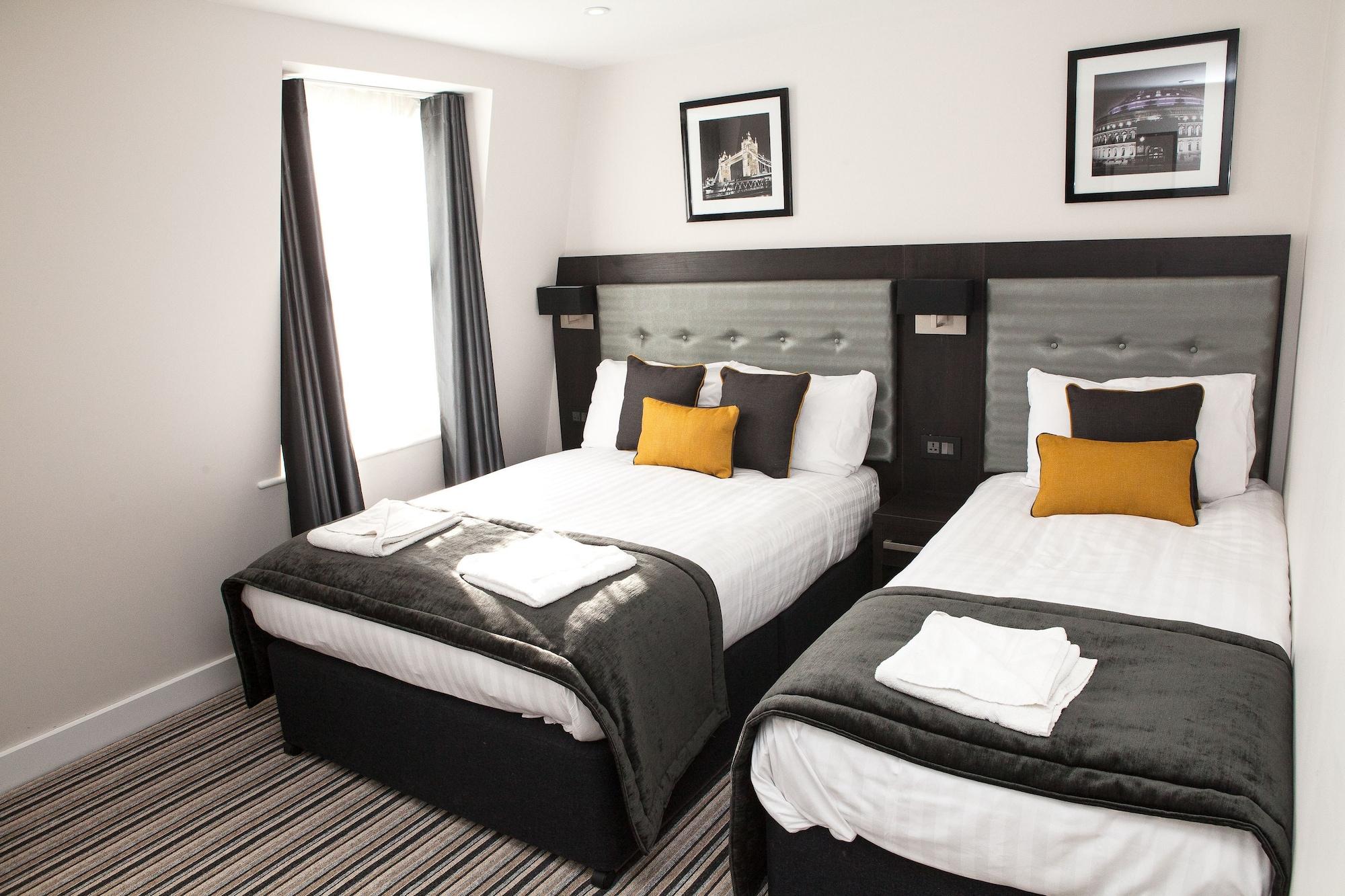 The Tudor 3*