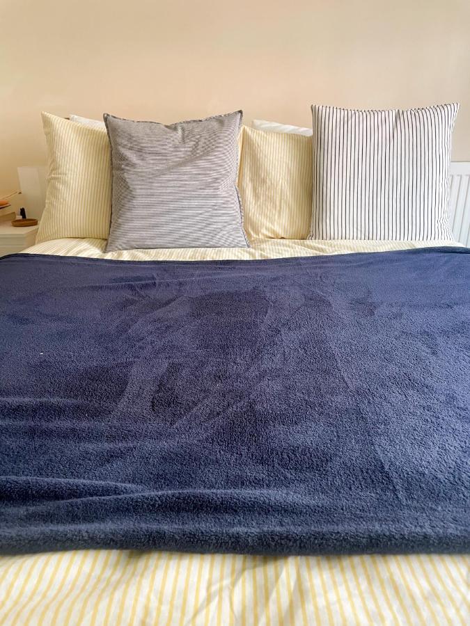 Flat 76 Felbridge House Apartamento