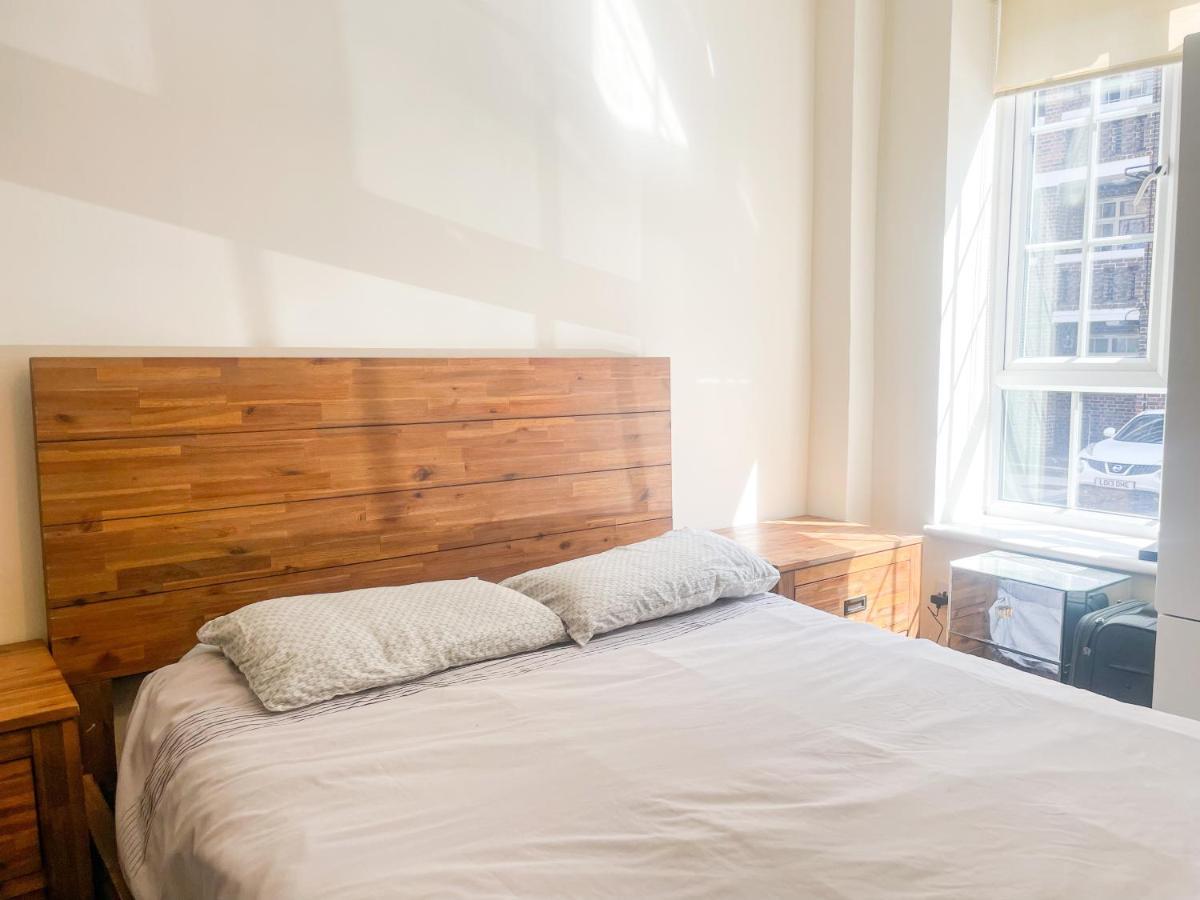 Flat 76 Felbridge House Apartamento Londres