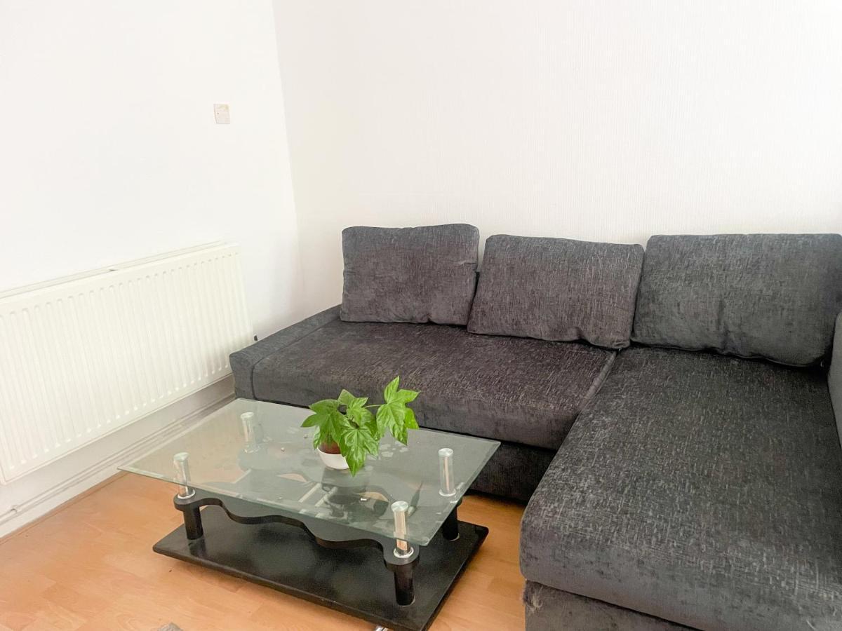 Flat 76 Felbridge House Apartamento