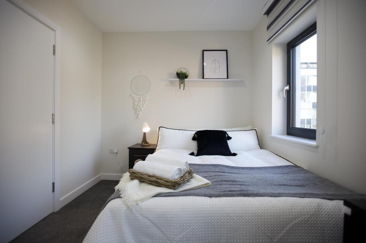 Lovely In Aldgate East 5 Apartment