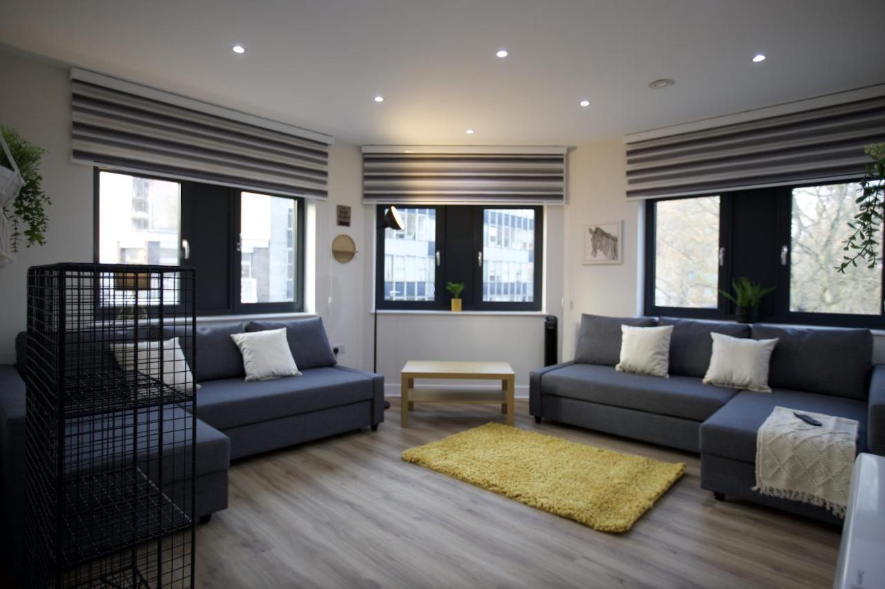Lovely In Aldgate East 5