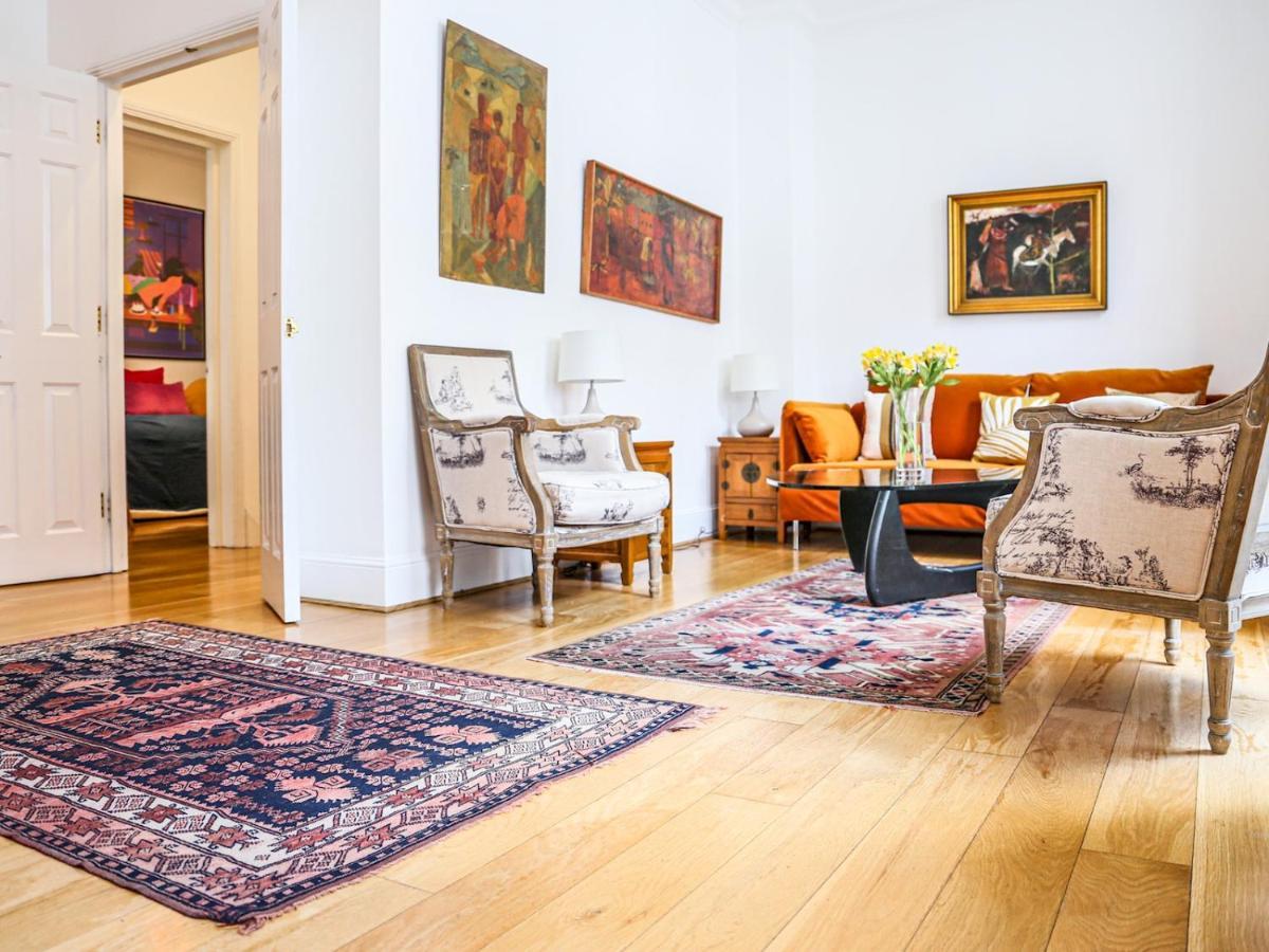 Pass The Keys Stylish 3 Bedroom House In A Quiet Mews By Tube * Londres