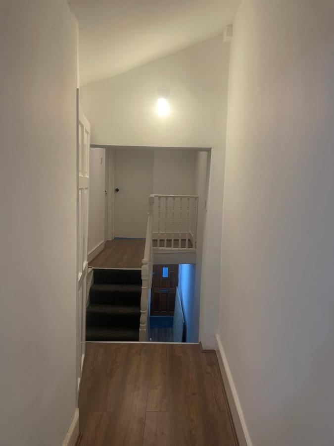 147 Road House * Londen