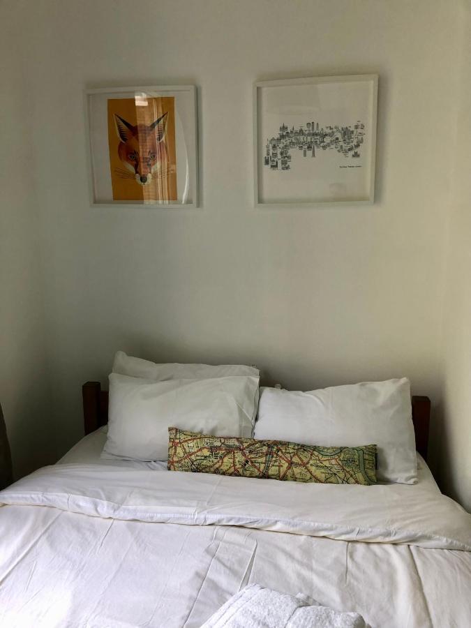 Olympia W14 Two-bedroom Londen