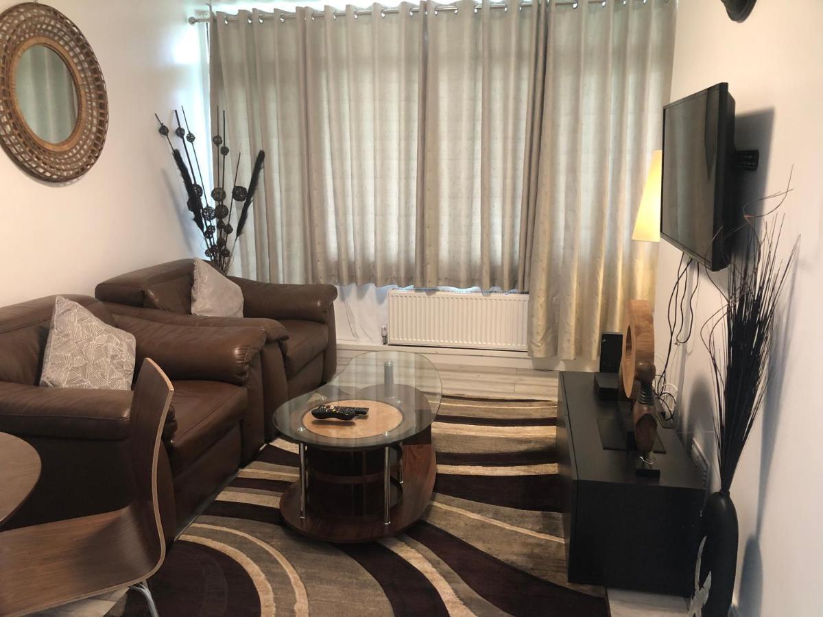 Luxury 2 Bedroom Flat In Abbey Wood, Apartamento Londres
