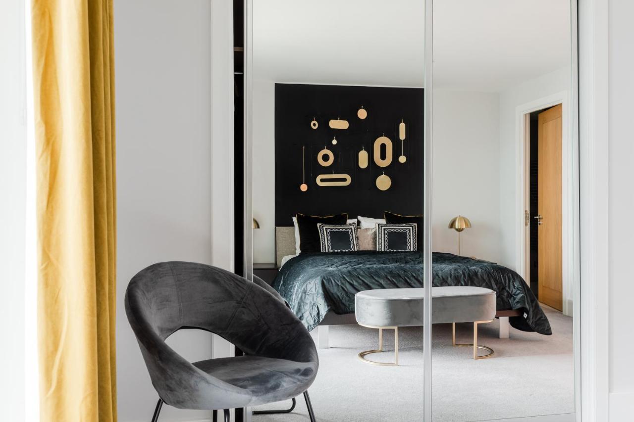 Huge Thames View Luxxe Nomad Design * London