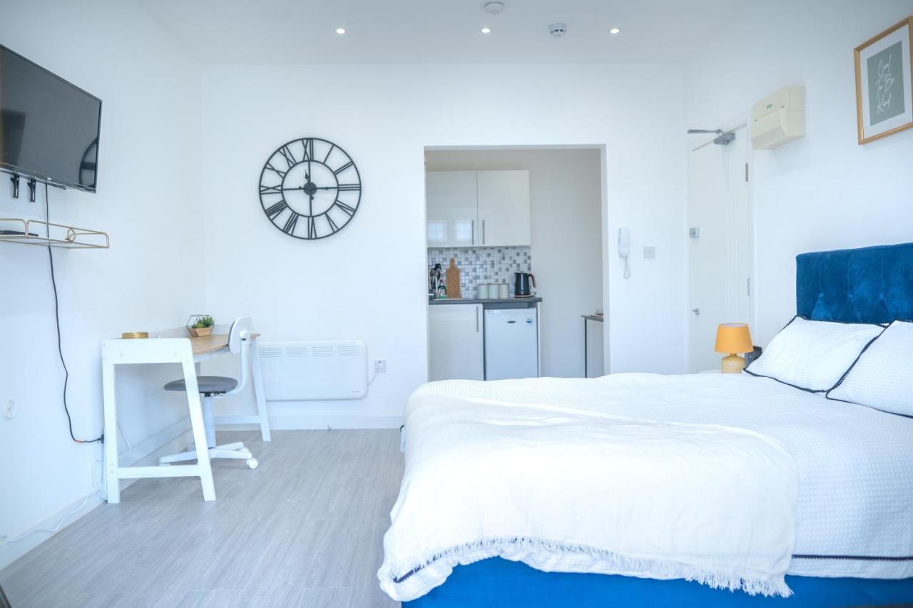 New One Bed Studio In The Lewisham Borough Free Parking! Apartment London