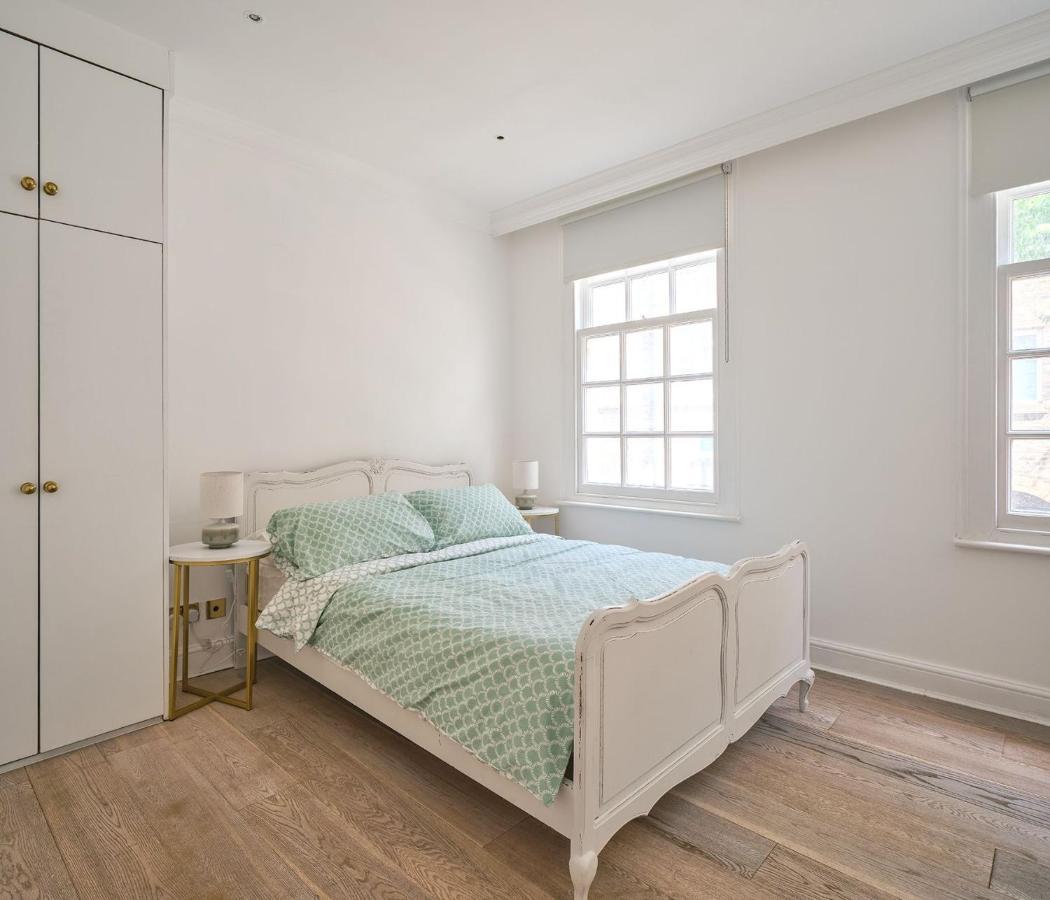 Stylish 3 Bedroom Town House Ferienhaus