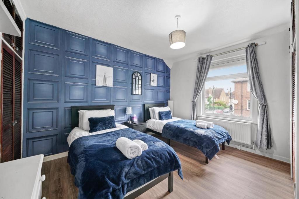 Ezy Solution Short Lets & Serviced Norbury Holiday home London