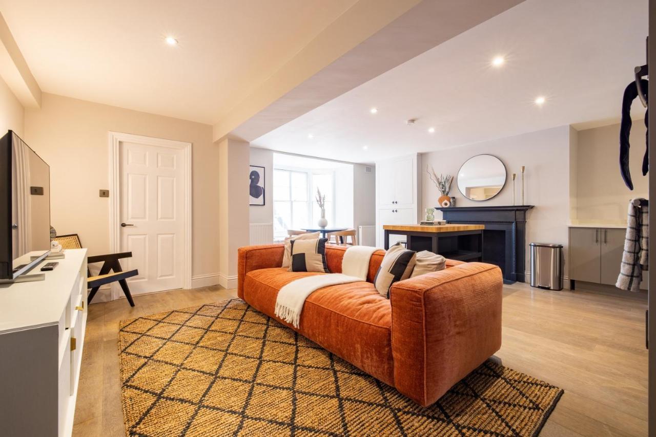 Apartment The Paddington Flat - Modern 2bdr With Patio London
