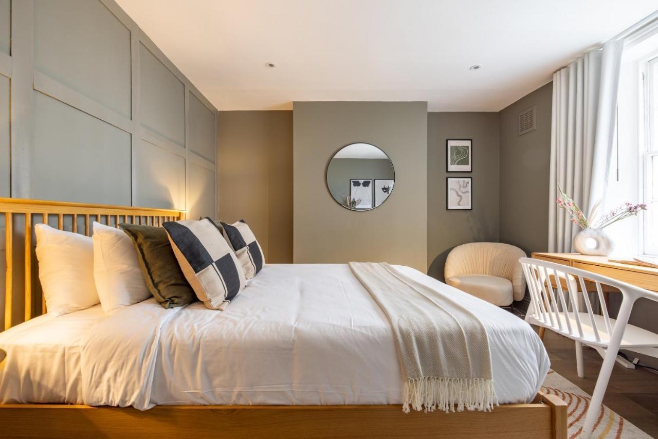 The Paddington Flat - Modern 2bdr With Patio Apartment *
