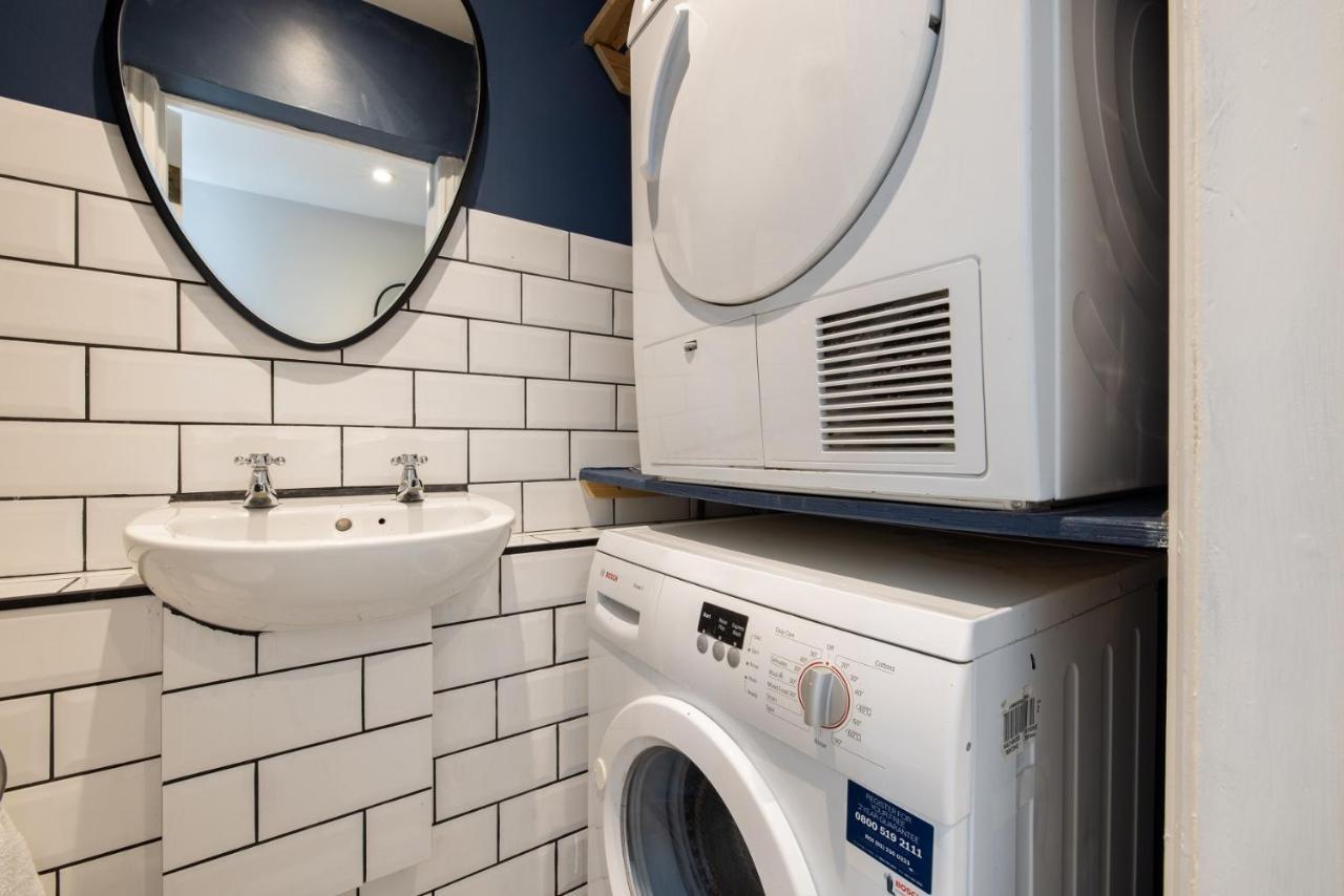 The Paddington Flat - Modern 2bdr With Patio Apartment *