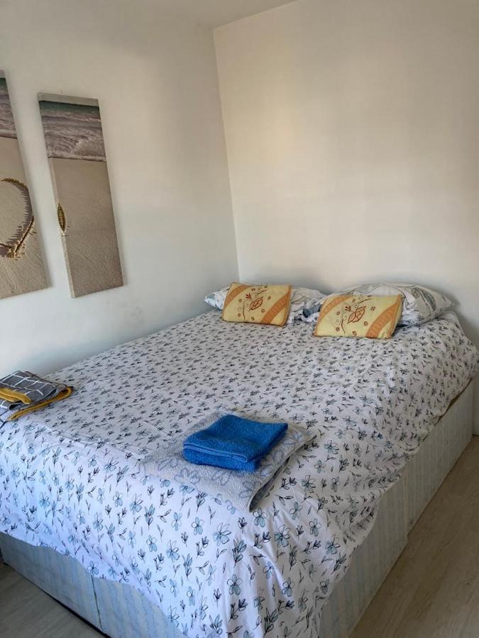 Renovated 4 Bed Flat In Islington * Londres