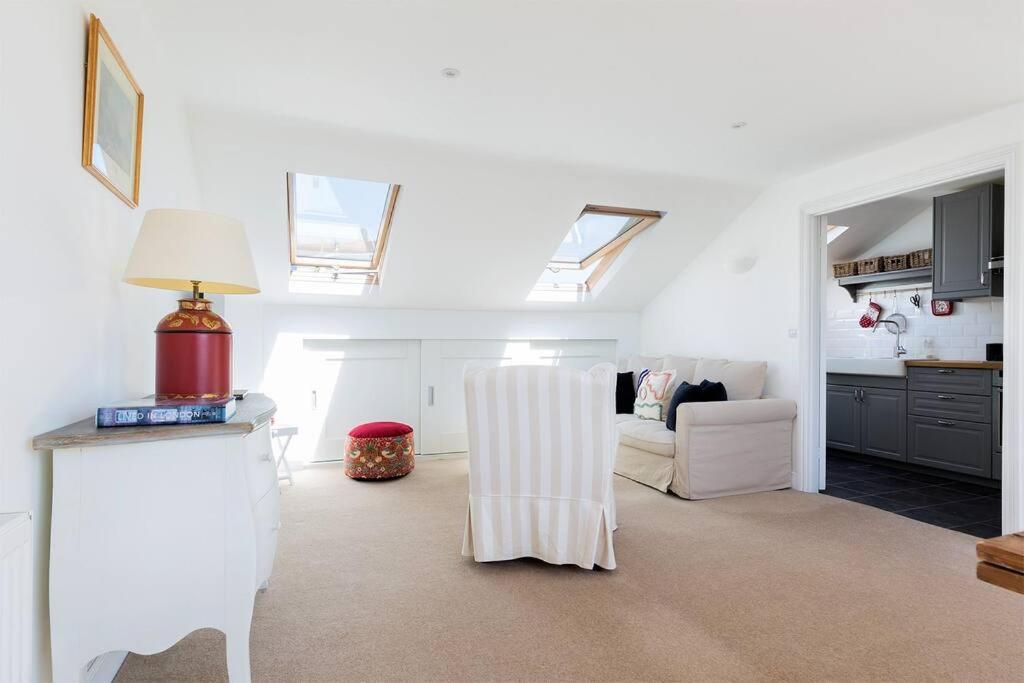 Spacious 3 Bedroom Flat With Terrace Appartement *