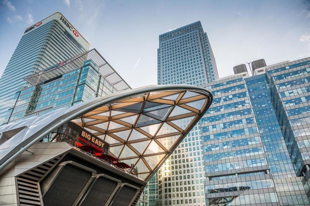 Apartment Livestay-modern 3 Bed Apt On 8th Floor With Amazing Views London