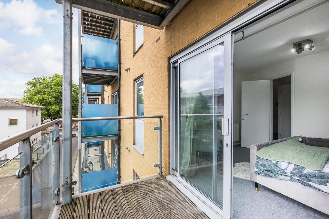 Bow Wharf Londen