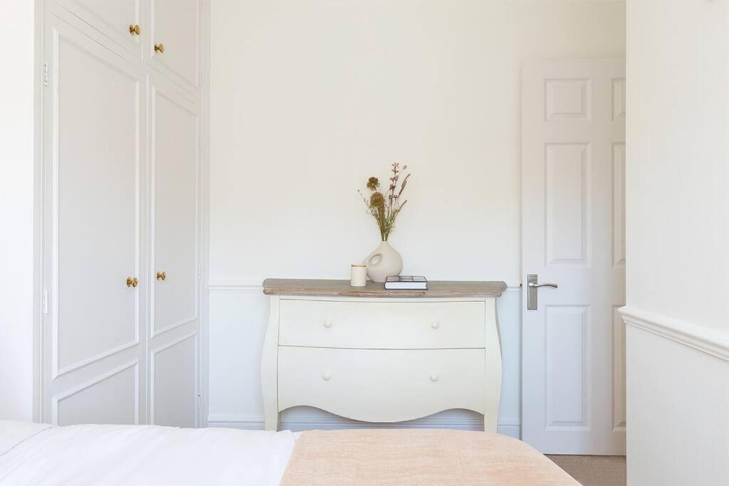 Spacious 3 Bedroom Flat With Terrace Appartement