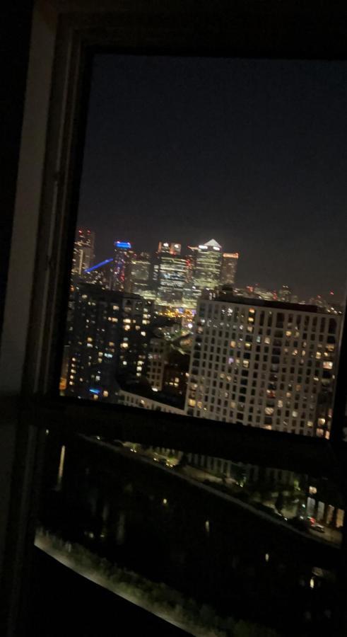 Luxury Penthouse With Stunning Views Near Excel, O2, Airport Apartamento Londres
