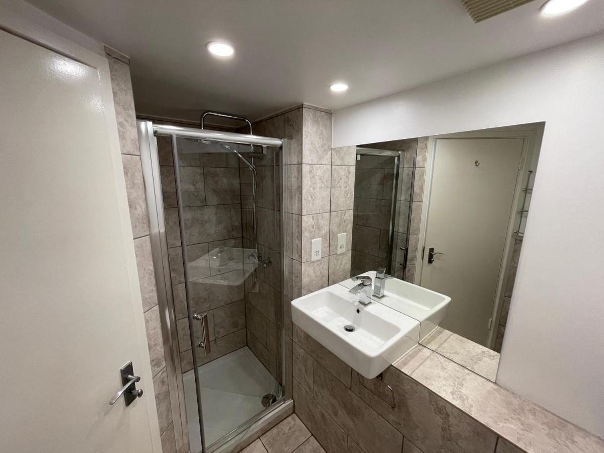 Apartment Tower Bridge King Bed En-suite With Parking & Balcony *