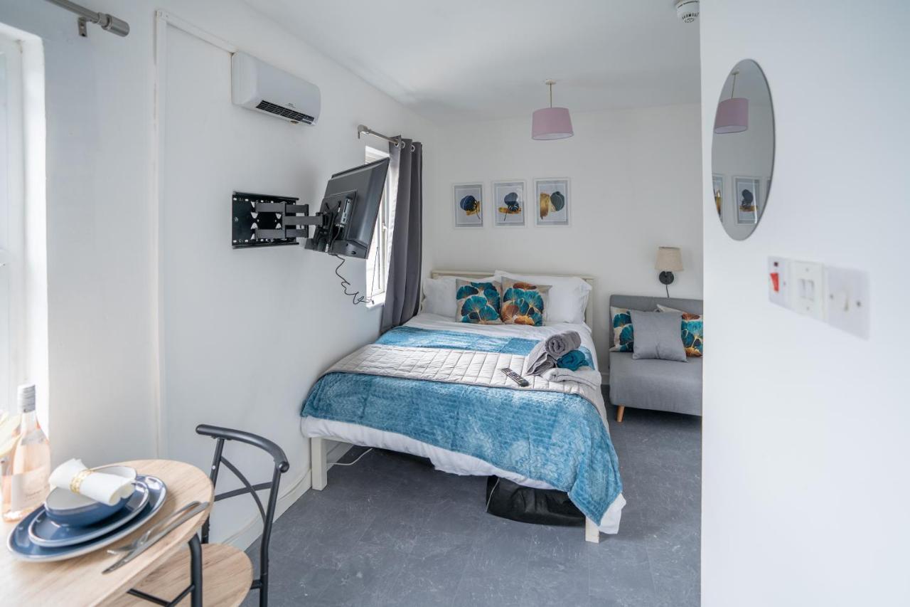 Apartment Small Private Studio In The Heart Of Angel