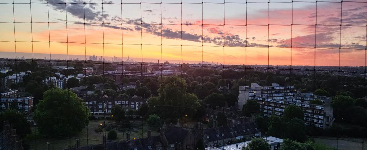 Double In A Cosy Flat In Tooting * London