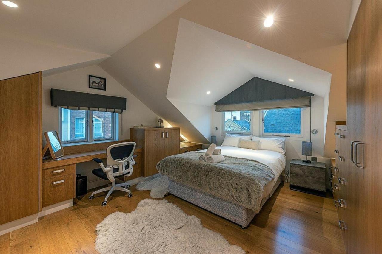 Vakantiehuis New Stunning 5bd Mews House