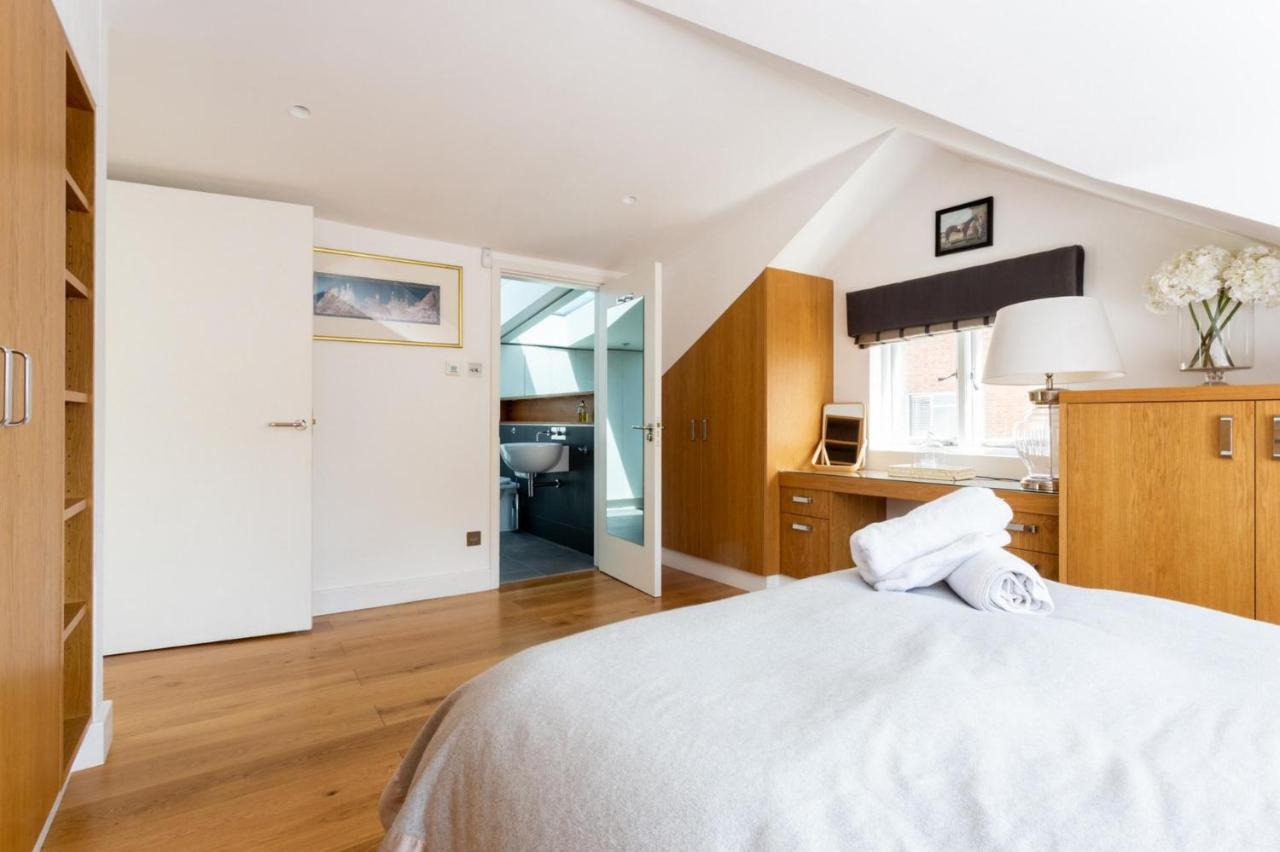 New Stunning 5bd Mews House Vakantiehuis