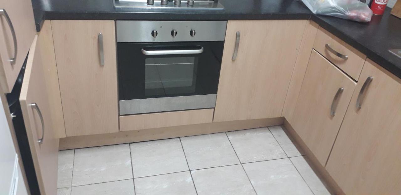 7, Cranehouse Brangbourne Road One Big Double Available On Reasonable Price, Shared Flat Appartement Londres