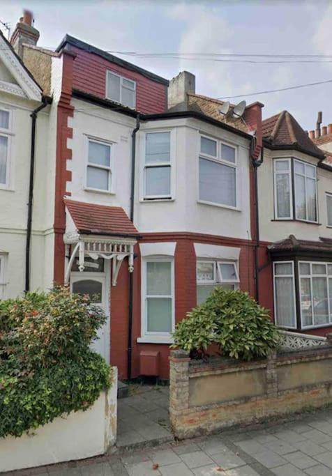Private Guest In Tooting Londres