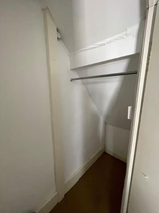 Private Guest In Tooting * Londres