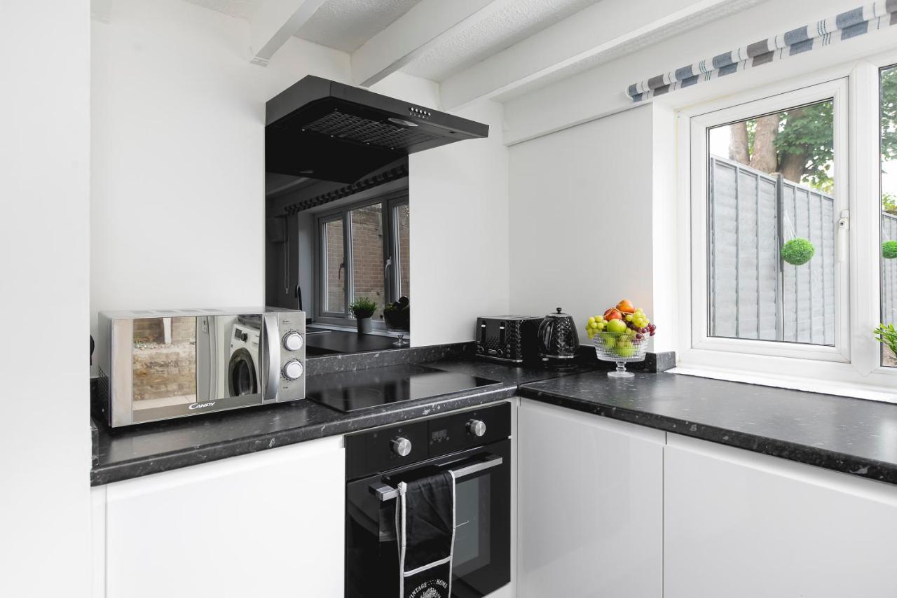 Apartment Skyvillion - 2 Bed In Finchley- 2 Mins Walk To East Finchley Tube Station