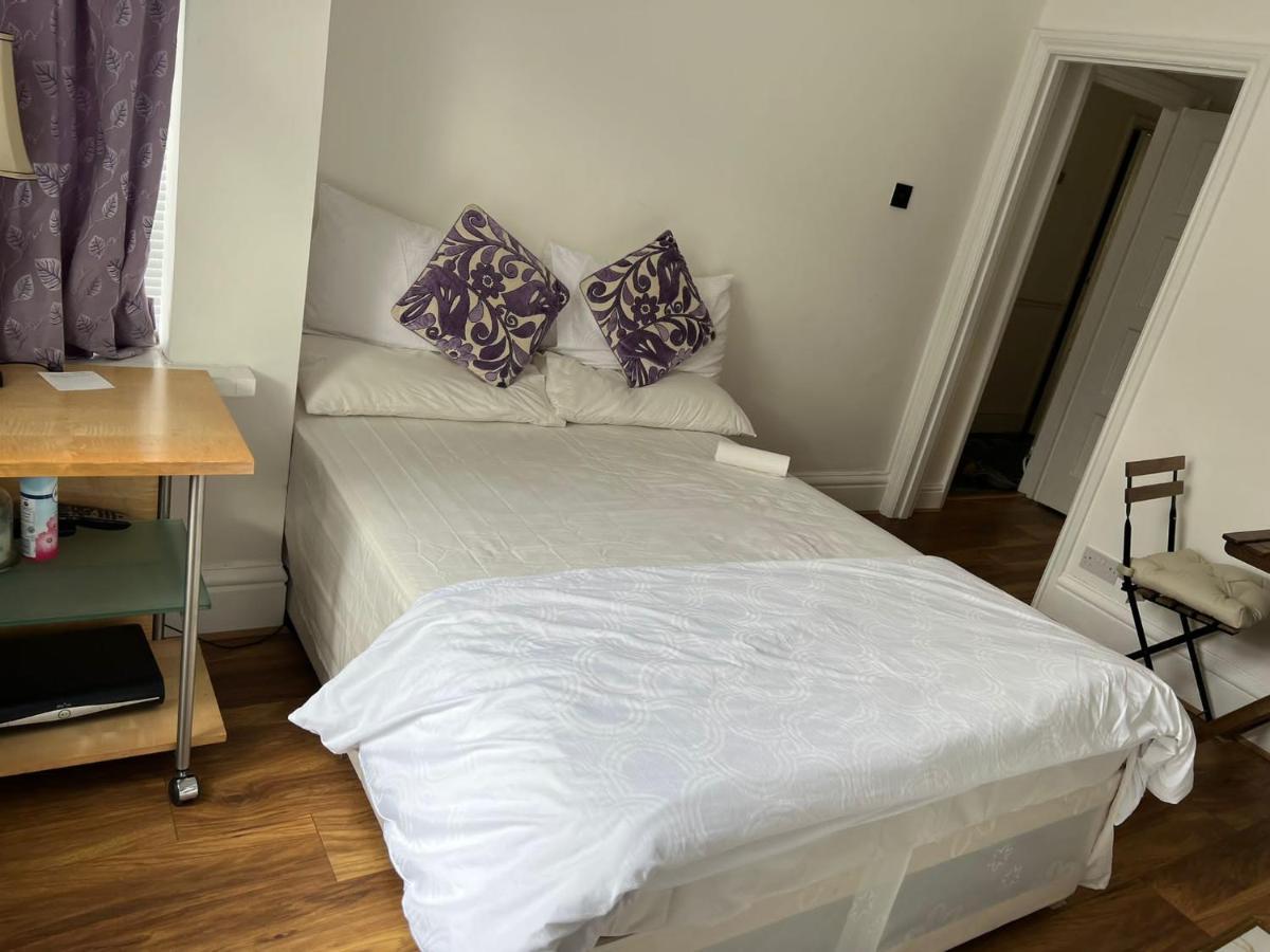 Lovely Studio Flat In Appartement Londen