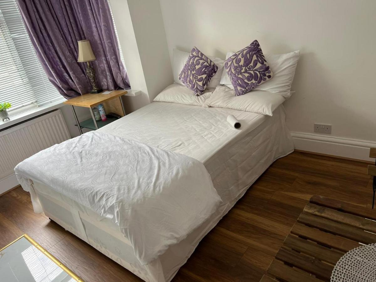 Lovely Studio Flat In * Londen