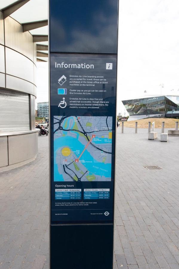 Luxury Penthouse With Stunning Views Near Excel, O2, Airport