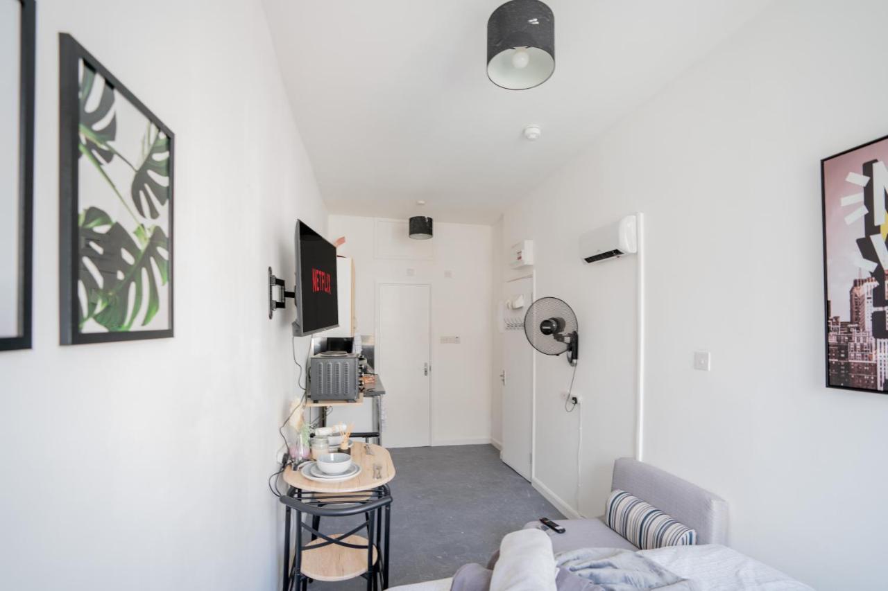 Small Private Studio In The Heart Of Angel
