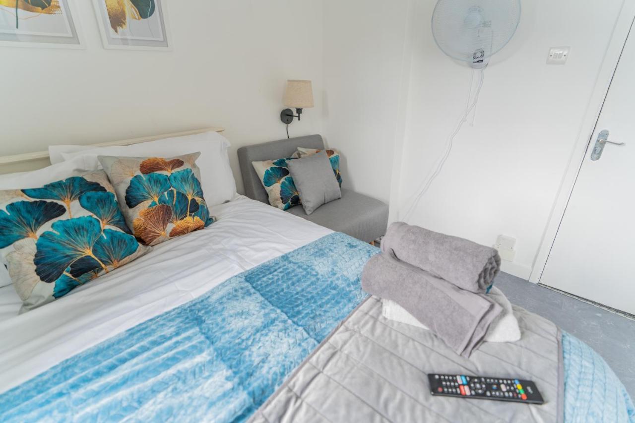 Apartment Small Private Studio In The Heart Of Angel