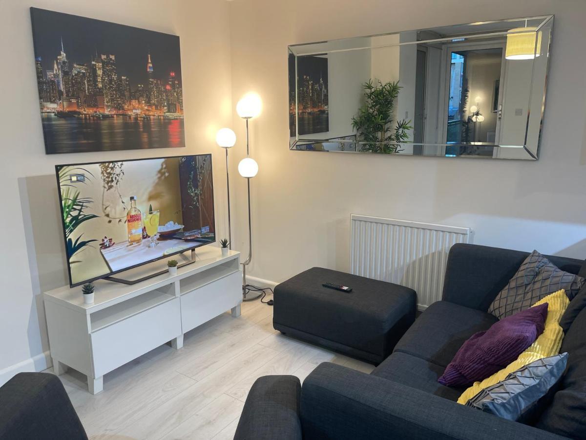 Tower Bridge King Bed En-suite With Parking & Balcony * London