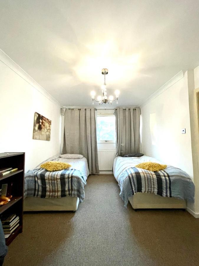 Two Bedroom Pimlico Apartment London