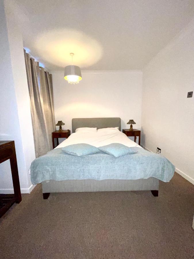 Apartment Two Bedroom Pimlico London