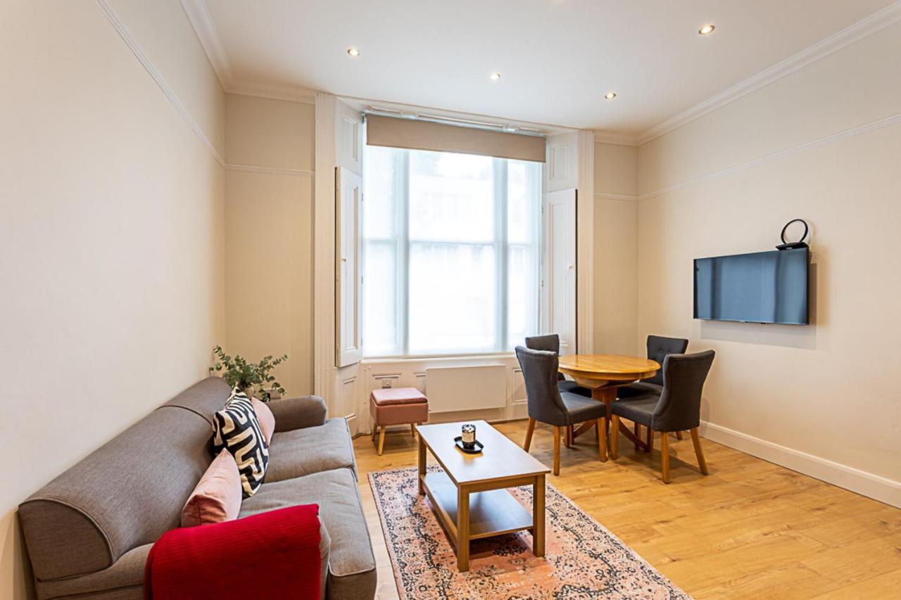 Modern Bayswater Flat Londen